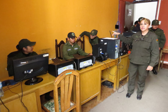 ACTO. La inauguracin de la nueva unidad policial en Sucre.