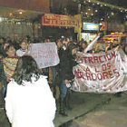 INDIGNACIN. Decenas de personas salieron en marcha de protesta por la muerte del infante.