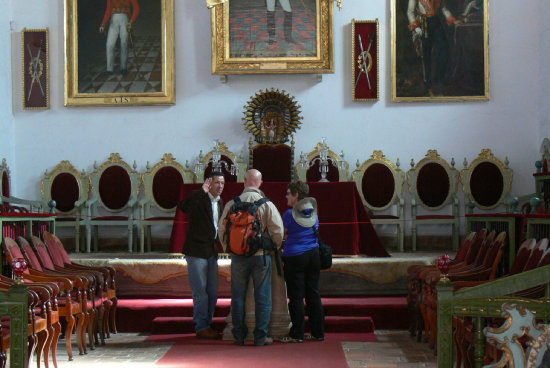 TURISMO. Visitantes extranjeros conocen la Casa de la Libertad en la Capital.