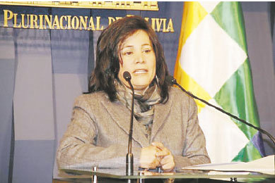 MINISTRA. Amanda Dvila.