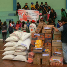 ALIMENTOS. El acto de entrega se realiz en el coliseo del Psicopedaggico.