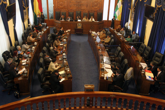 AUDIENCIA. Tribunos irn al Senado.