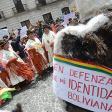 RECLAMO. Las organizaciones salieron ayer a las calles de La Paz.