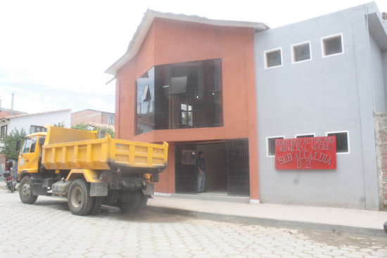 NUEVO. El edificio de la Subalcalda del Distrito 2 est ubicado en la calle Daniel Snchez.