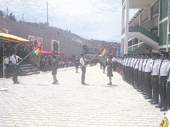 POLICA. Nuevos policas se graduaron.