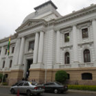 RESOLUCIN. La Sala Plena del Tribunal Supremo sesion ayer para abordar el tema de la renuncia.