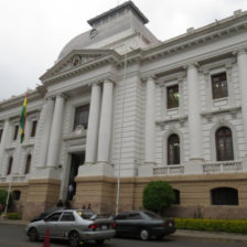 RESOLUCIN. La Sala Plena del Tribunal Supremo sesion ayer para abordar el tema de la renuncia.