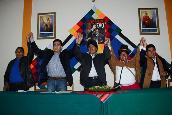 Elecciones. El presidente Evo Morales presenta a dos de sus candidatos por La Paz.