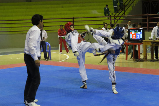 Cerca de un centenar de combates se disputaron ayer, en el Campeonato Nacional de Taekwondo.