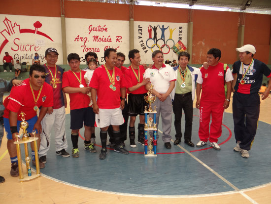 El equipo del barrio San Jos, campen del torneo dirigencial.