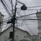 PROBLEMA. La mayora de los edificios, muchos de ellos declarados monumentos nacionales, se ven afeados por los cables.