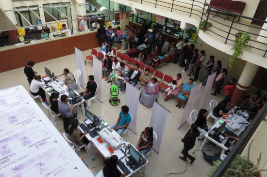 Registro. Las filas volvieron ayer por la tarde a las oficinas del Tribunal Electoral Departamental (TED).