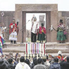 ACTO. Posesin en Tiwanaku, en 2006.