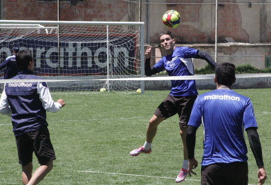 El cuadro celeste de Bolvar est puntero y depende de s mismo para salir campen del torneo Apertura de la Liga.