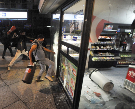 VIOLENCIA. Protestas por los estudiantes.