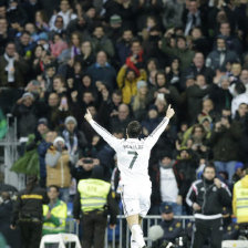 El delantero portugus Cristiano Ronaldo festeja una de sus conquistas en el partido frente al Celta de Vigo.