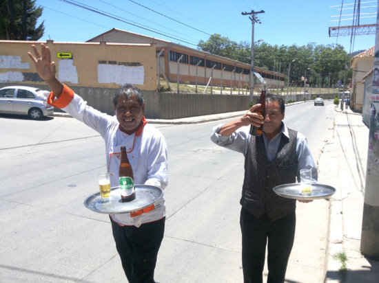 ANIVERSARIO: Los trabajadores gastronmicos participaron ayer de una maratn particular.