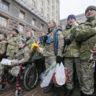 GUERRA. Soldados ucranianos en Kiev.