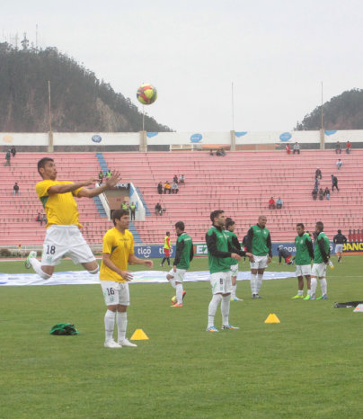 Los albiverdes no deben fallar para seguir con chances de campeonar.