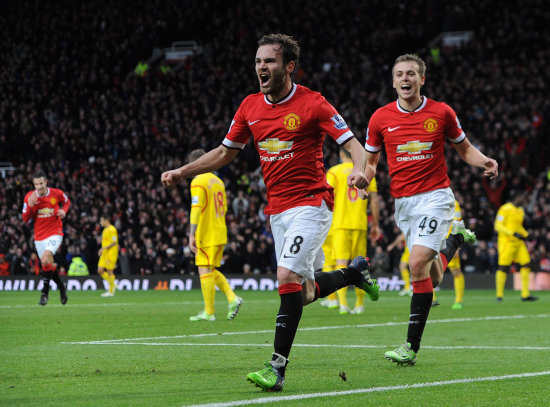 El espaol Juan Mata anot en el triunfo del Manchester United.