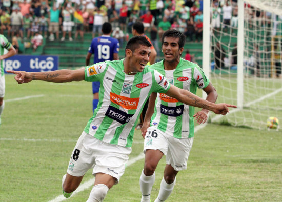 La celebracin del delantero Yasmani Duk luego de anotar uno de sus dos goles frente a Sport Boys.