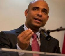 RENUNCIA. El haitiano Laurent Lamothe.