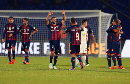 La celebracin de los jugadores de San Lorenzo, luego de su angustiosa victoria sobre el Auckland City, en la segunda semifinal del Mundial de Clubes.