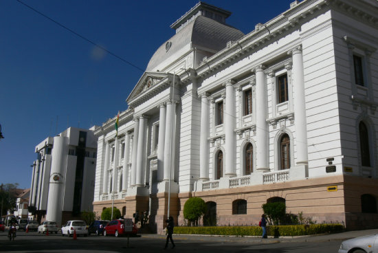 CONFUSIN. La Sala Plena del TSJ dice que el TSE debe considerar la renuncia de Tordoya.