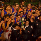 Las jugadoras capitalinas durante la celebracin del ltimo ttulo nacional en agosto pasado.