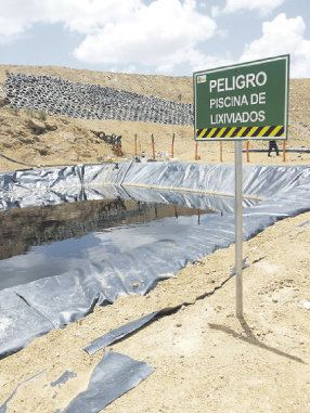 MEJORAS. Se construyeron lagunas de oxidacin en el botadero de Lechuguillas.