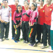 Algunos de los gimnastas de la seleccin boliviana, que a principios de mes cosecharon histricas medallas para el pas en torneos internacionales.