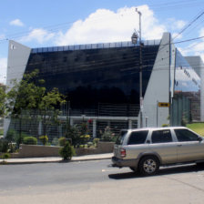 2015. Se inicia el trabajo en el Tribunal de Justicia; los litigantes podrn continuar con sus procesos.