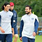 Cavani (i) y Lavezzi fueron sancionados por el club parisino.