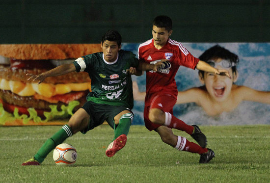 Tahuichi venci en su debut a Dallas, de Estados Unidos.