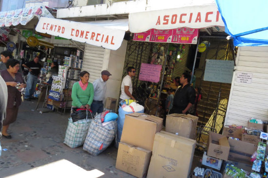 TRASLADO. Gremiales del Mercado Central.