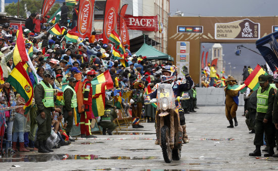 El piloto espaol Marc Coma fue el ganador de la etapa en motos.