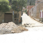 INCONCLUSO. Las obras en un pasaje del barrio Villa Copacabana comenzaron en octubre.