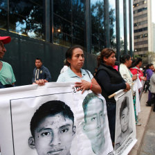 RECLAMO. Los padres de los 43 estudiantes normalistas desaparecidos en Mxico piden transparencia.