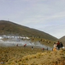 BLOQUEO. La medida de presin de los productores afect la ruta Potos-Oruro.