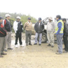 INSPECCIN. ABC y transportistas en plena carretera hacia Santa Cruz.