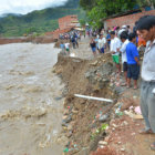 TEMPORAL. Las lluvias de los ltimos das afectaron a varias regiones del pas, con inundaciones y corte de carreteras.