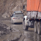 DERRUMBES. Las lluvias provocaron el corte de carreteras en varias regiones del pas.