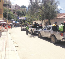 Detenidos. En el barrio SENAC.