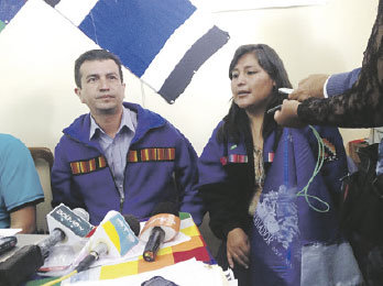 CANDIDATOS. Manuel Alfaro y Griselda Brito, durante su presentacin ante los medios.