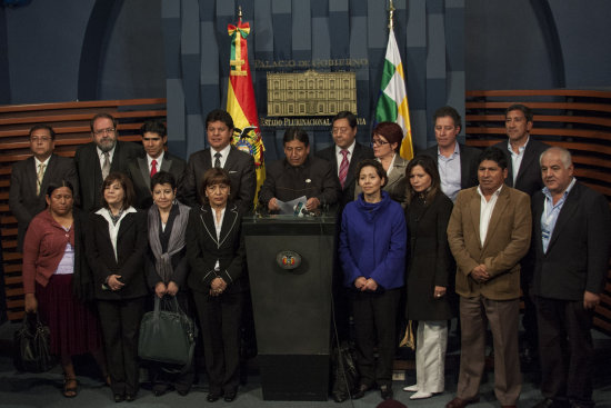 LTIMA FOTO. Los ministros que le acompaaron en su segundo mandato a Evo Morales.