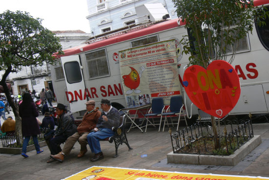 SOLIDARIDAD. La prxima semana el Bus del Banco de Sangre estar en la plaza 25 de Mayo.