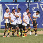 La celebracin de los jugadores de The Strongest luego del gol marcado por Bernardo Cuesta, que finalmente fue el tanto del triunfo.