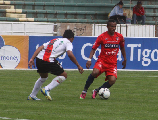 Ramiro Ballivin (d) podr jugar sin problemas el resto del torneo Clausura de la Liga.