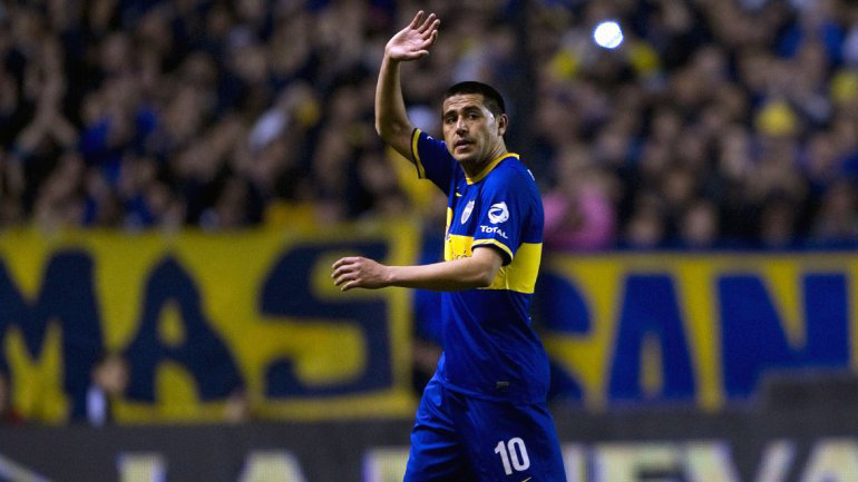 Juan Romn Riquelme se retira del ftbol profesional.