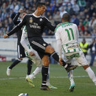 El momento en el cual Cristiano Ronaldo propin una patada al jugador del Crdoba, Edimar.